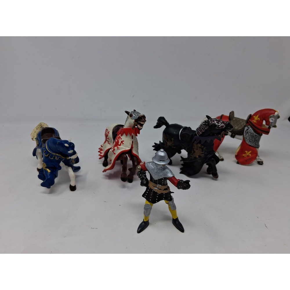 Papo Medieval Knight War Horse Action Figure Lot Blue Lion Red Dragon 2001-12. X